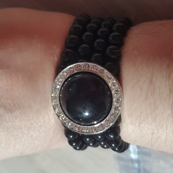 #119 Paparazzi black necklace, and  bracelet - Picture 3 of 6